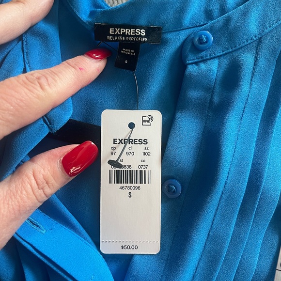 New! Express Bright Blue Pleated Polyester Blouse Long Sleeve Women’s size S - Picture 11 of 13